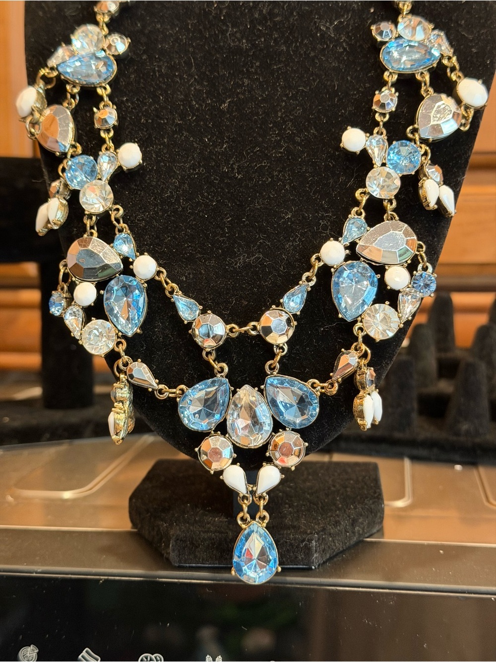 eye candy Blue and White Crystal Bib Necklace - Picture 3 of 4